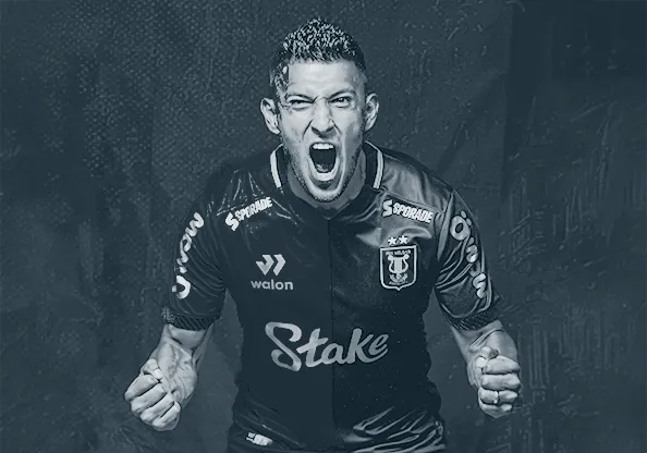 Bloque visual deportivo inspirado en equipo de fútbol para calendario y ranking.